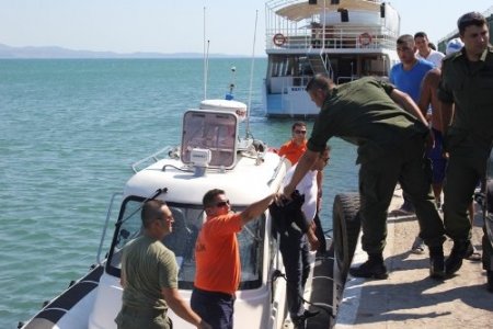 Yüzme bilmeyen genç, deniz bisikletiyle girdiği denizde kayboldu