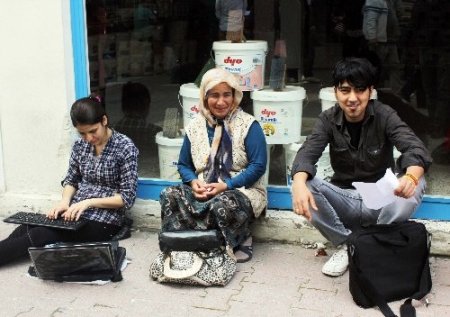 Zabıt katibi olabilmek için ter döktüler