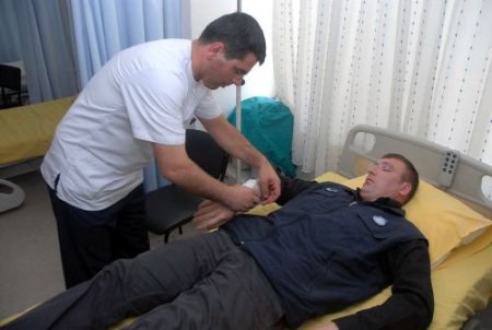 Zabıta Memurlarına Demir Çubukla Saldırıldı