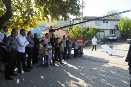 Zabıta memurunu yazıp yönettiği film tamamlanmak üzere