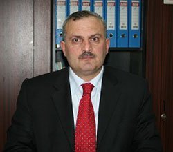 Zabıta müdürü bıçaklandı, şehirde seyyar satıcı kalmadı