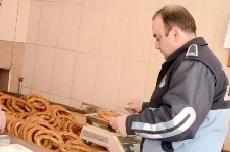 Zabıta simit fırınlarını denetledi