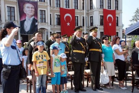 Zafer Bayramı'nda Komandolara Alkış