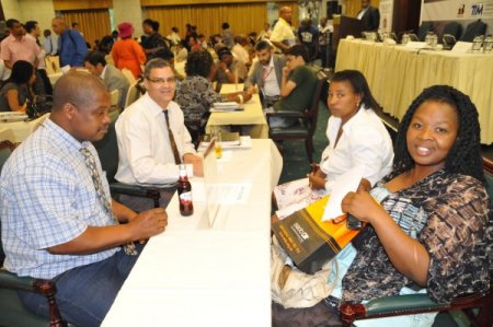 Zafer Çağlayan Güney Afrika’yı uyardı: Düşük gümrük avantajı 2013’te kalkacak