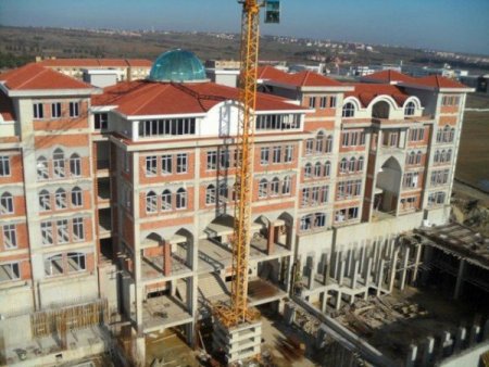 Zafer Koleji Yeni Binasına Taşınmak İçin Gün Sayıyor