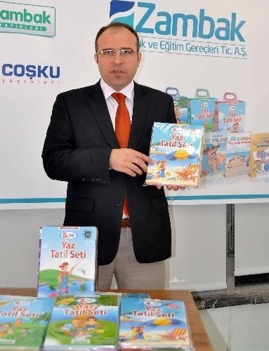 Zambak Yayınları yaz tatilini İzmir'den başlatıyor