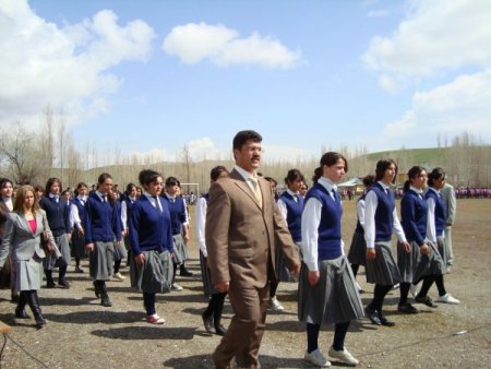 Zatürreden Ölen Öğretmenin Ailesi İçin Yardım Kampanyası Başlatıldı