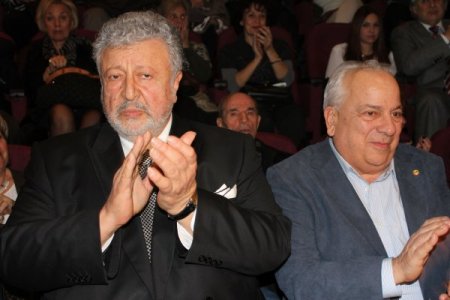 Zeki Alasya’ya vefa gecesi