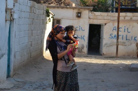 Zemzem bebek, annesinin siper olması sayesinde hayatta kaldı (Özel)