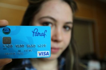 Zengin harcıyor, para puanlar yoksula gidiyor (Özel)