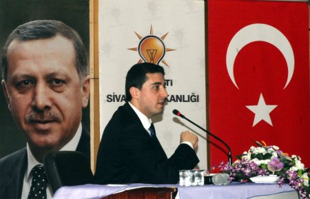 Zengin: Parlamenter sistemin kronik sorunu istikrarsız hükümetler