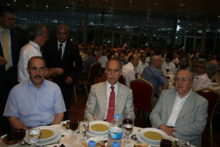 Zenginle, Fakir Aynı Sofrada Buluştu