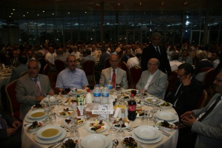 Zenginle, Fakir Aynı Sofrada Buluştu