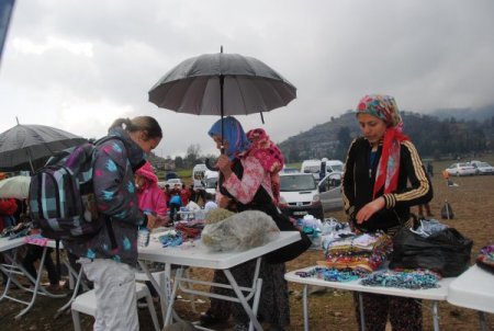 Zerk köyü kadınları, sit yasağının kalkması için imza kampanyası başlattı