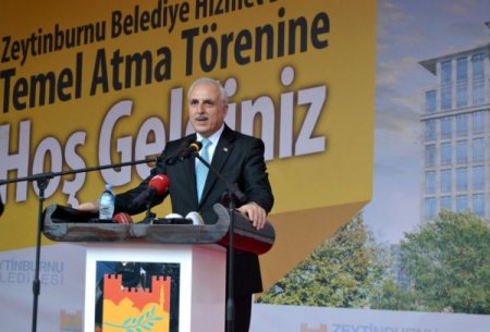 Zeytinburnu Belediyesi'nin yeni hizmet binasının temeli atıldı