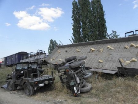 Zile'de Kapalı Yük Treni İle Askeri Araç Taşıyan Tren Çarpıştı: 8 Asker Hafif Yaralandı