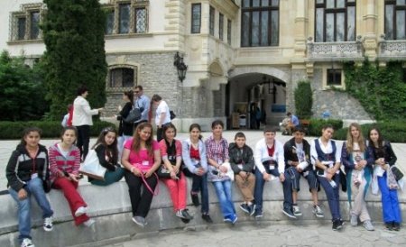 Zileli 12 ilkokul öğrencisi Romanya'ya gitti