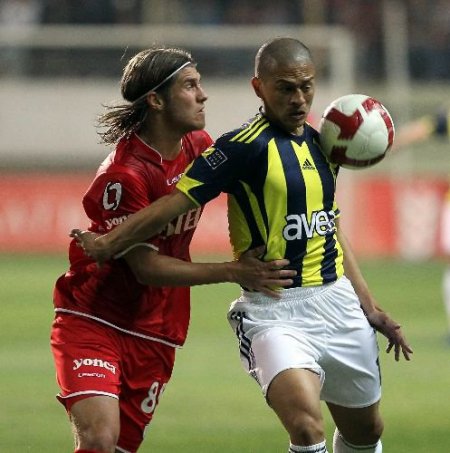 Ziraat Türkiye Kupası'nda İlk Finalist Fenerbahçe