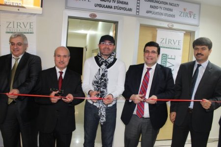 Zirve Radyo Bedirhan Gökçe'nin katılımıyla açıldı