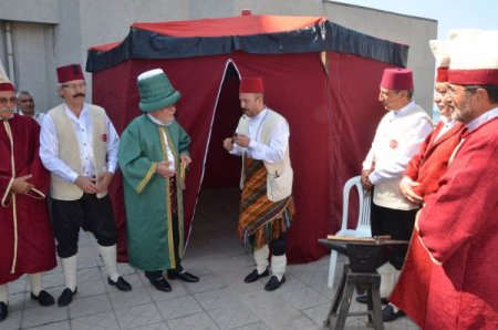 Zonguldak Valisi, ustalığı erdiği için 'şed' kuşandı