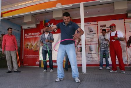 Zonguldak'a Uğrayan Renküssü Tır'ında Boya Eğlencesi