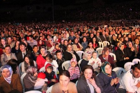 Zonguldaklılar Türkçe'nin çocuklarını bağrına bastı