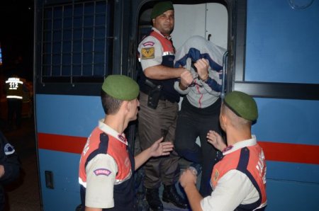 Zonguldak'ta 9 mahkum hastaneye kaldırıldı