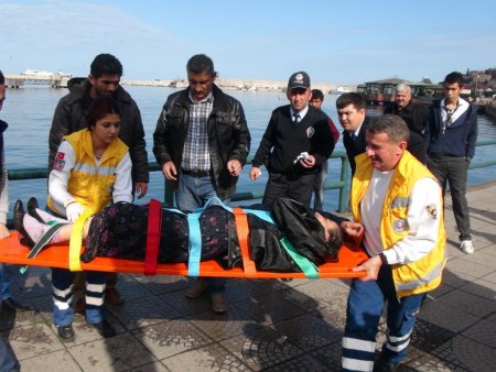 Zonguldak'ta denize düşen kadın, son anda kurtarıldı