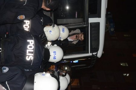 Zonguldak'ta eylem yapan üniversiteli 20 öğrenci gözaltına alındı