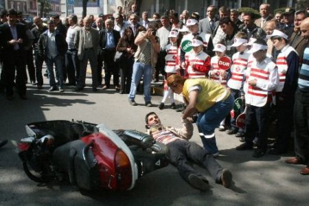 Zonguldak'ta Gerçeği Aratmayan Tatbikatı Vatandaşlar İlgiyle İzledi