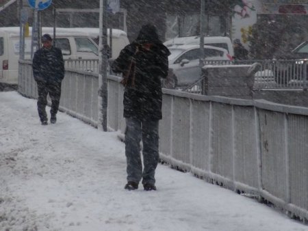 Zonguldak'ta Kar Ve Tipi Nedeniyle Yarın Okullar Tatil