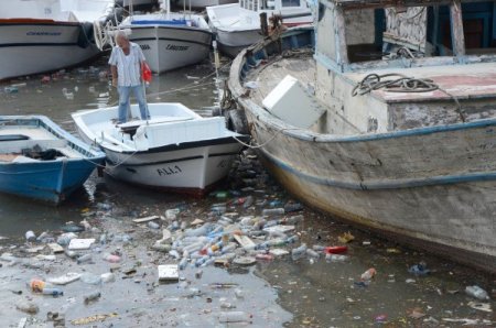Zonguldak'ta Liman Çöplüğe Döndü