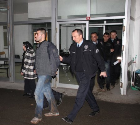 Zonguldak'ta polisten kaçan 3 kişi kıskıvrak yakalandı