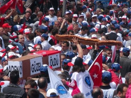 Zonguldak'ta tabutlu işçi bayramı