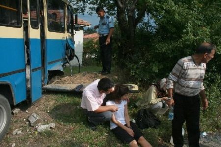 Zonguldak'ta Trafik Kazası: 15 Yaralı