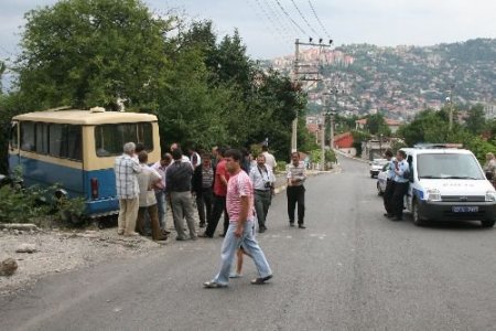 Zonguldak'ta Trafik Kazası: 15 Yaralı