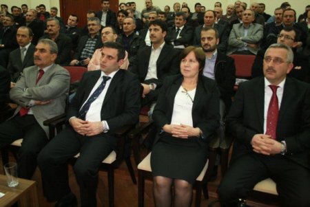 Zoniad'dan Bölge İşadamlarına Ekonomi Semineri