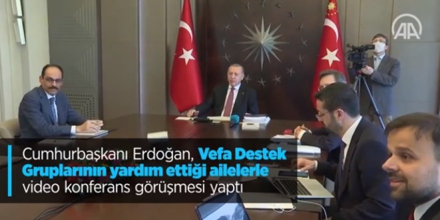 Cumhurbaşkanı Erdoğan Vefa'nın yardım götürdüğü 4 aileyle görüştü